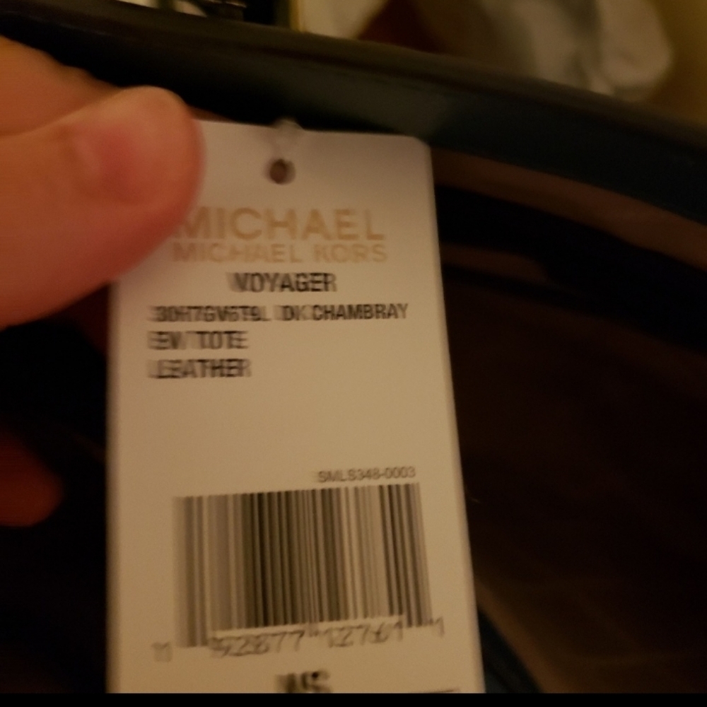 Michael Kors East West Voyager Tote Bag - Picture 16 of 16